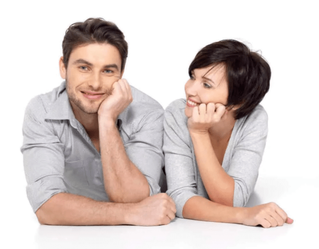 Home e muller satisfeitos despois do tratamento da prostatite con cápsulas de prostamina