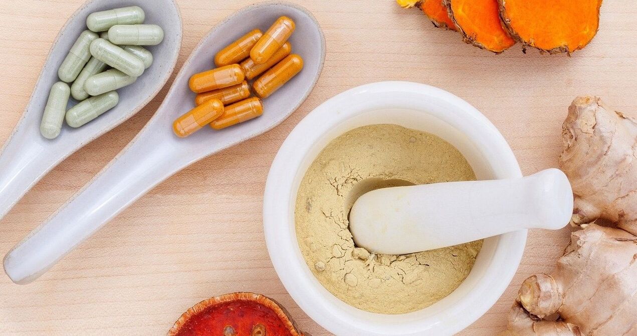 Preparados a base de plantas para o tratamento da prostatite